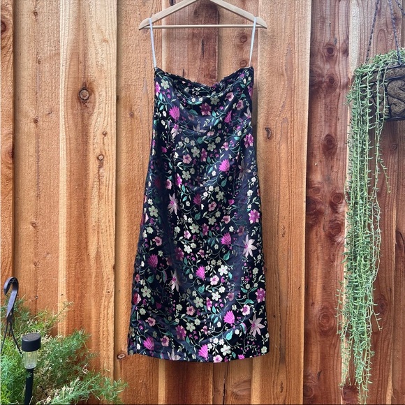 Black Satin and Colorful Floral Embroidered Strapless Midi Dress 🌿 - Picture 8 of 11